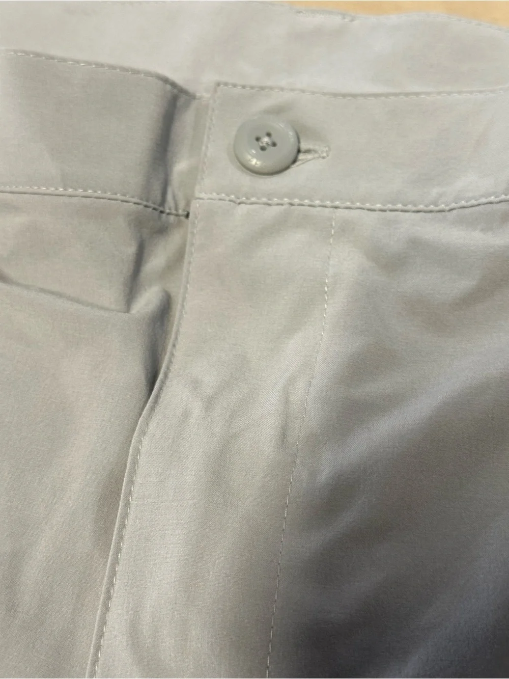 Columbia Men’s Flat Front Shorts - Light Gray